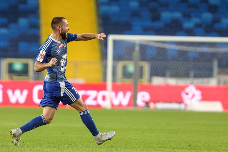 Football. Betclic I liga. Ruch Chorzow - Chrobry Glogow. 22.09.2025
