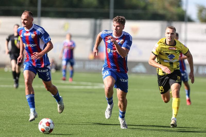Football. Betclic I liga. Polonia Bytom - Wieczysta Krakow. 30.08.2025