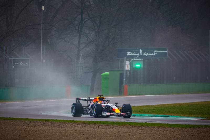 Motorsport. Formula 1. Shakedown of VCARB Racing Bulls. 20.01.2026