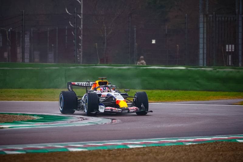 Motorsport. Formula 1. Shakedown of VCARB Racing Bulls. 20.01.2026