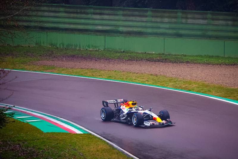 Motorsport. Formula 1. Shakedown of VCARB Racing Bulls. 20.01.2026