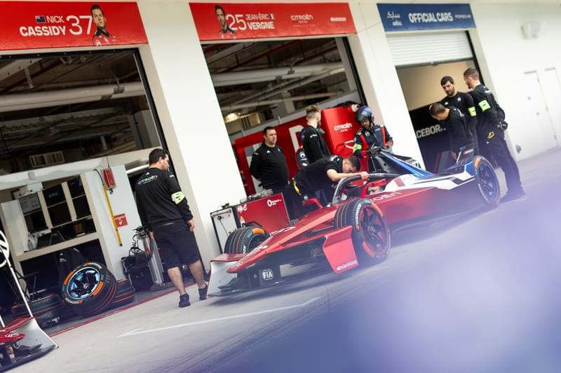 Motorsport. Formula E. Miami ePrix. 31.01.2026