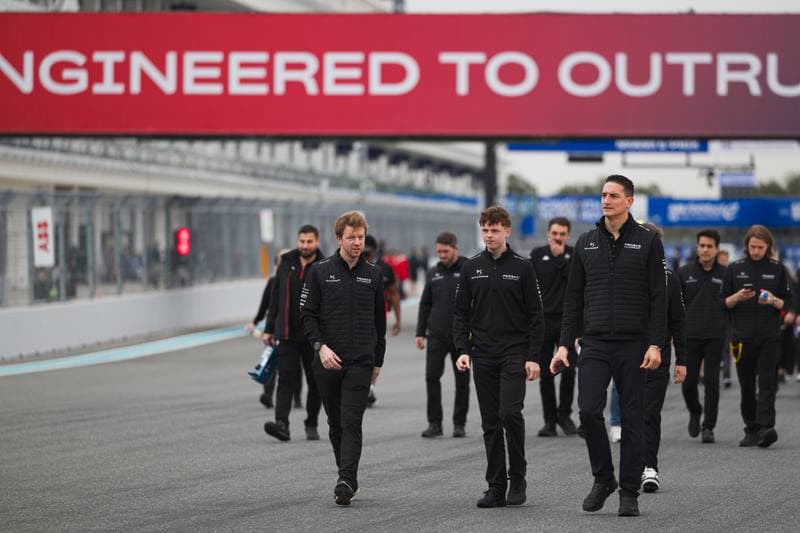 Motorsport. Formula E. Miami ePrix. 31.01.2026