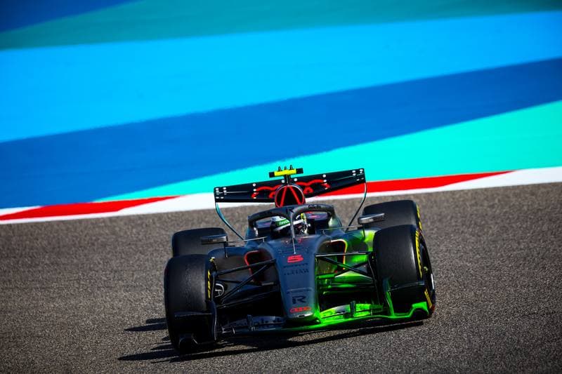 Motorsport. Formula 1. Winter Testing. 11.02.2026