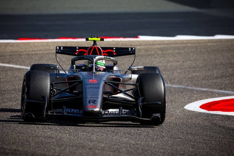Motorsport. Formula 1. Winter Testing. 11.02.2026