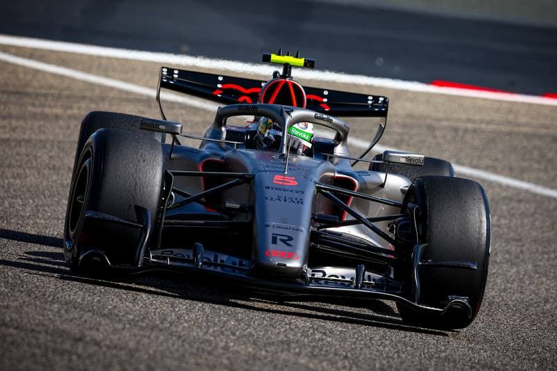 Motorsport. Formula 1. Winter Testing. 11.02.2026
