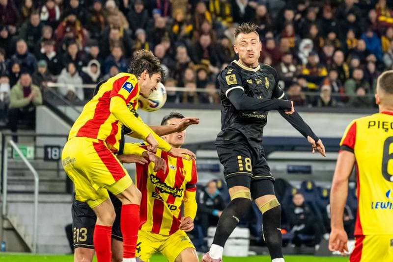 Football. PKO BP Ekstraklasa. Pogon Szczecin - Korona Kielce. 16.03.2026