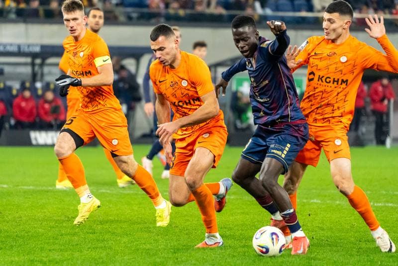 Football. PKO BP Ekstraklasa. Pogon Szczecin - Zaglebie Lubin. 24.11.2025