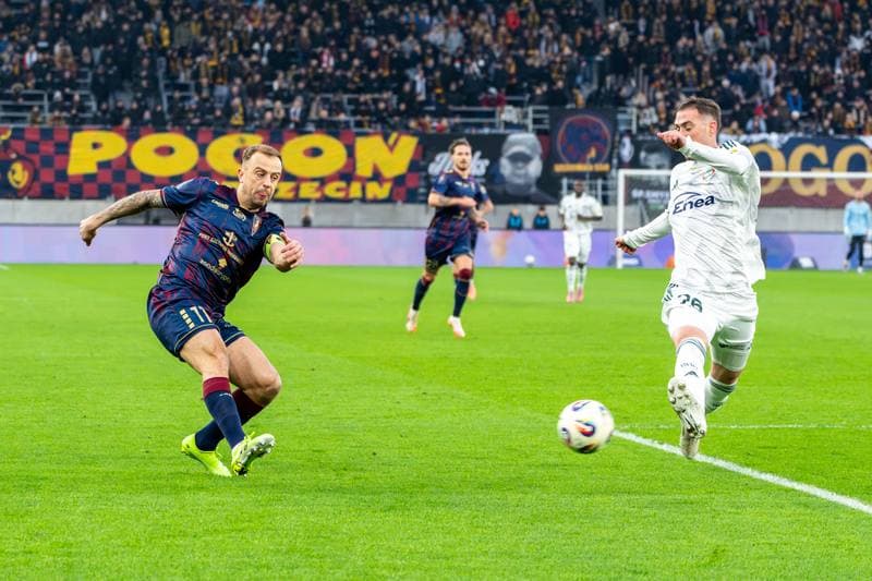 Football. PKO BP Ekstraklasa. Pogon Szczecin - Radomiak Radom. 06.12.2025