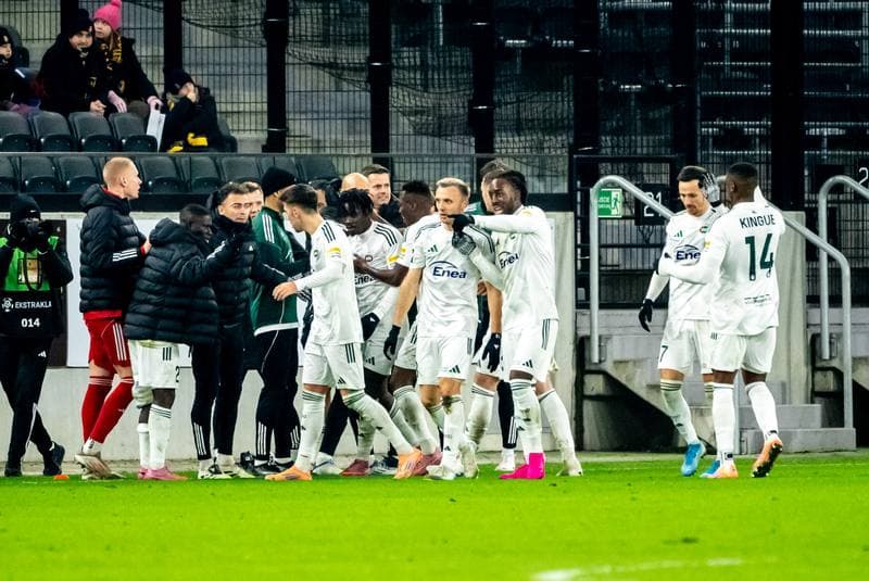 Football. PKO BP Ekstraklasa. Pogon Szczecin - Radomiak Radom. 06.12.2025