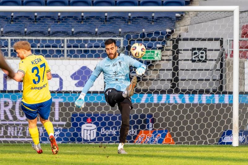 Football. PKO BP Ekstraklasa. Pogon Szczecin - Arka Gdynia. 15.02.2026