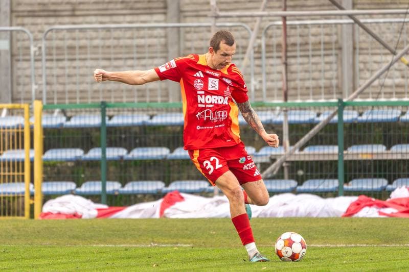 Football. Betclic 2 liga. Swit Szczecin - Sandecja Nowy Sacz. 30.11.2025