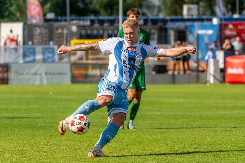 Football. Betclic 2 liga. Swit Szczecin - Warta Poznan. 10.08.2025