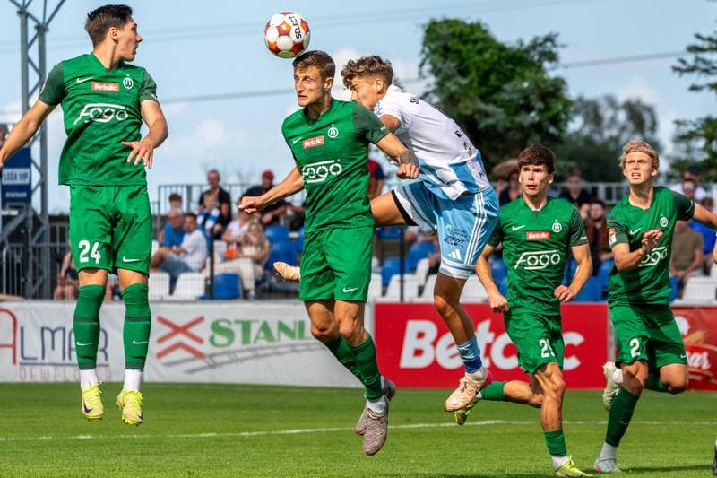 Football. Betclic 2 liga. Swit Szczecin - Warta Poznan. 10.08.2025