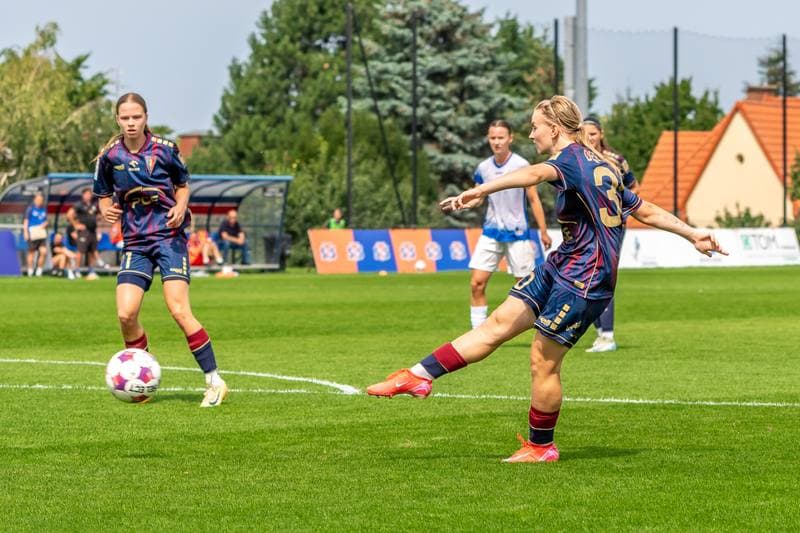 Football. Orlen Ekstraliga Kobiet. Pogon Szczecin - SMS Lodz. 09.08.2025