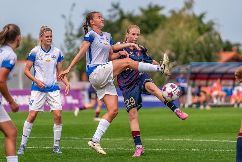 Football. Orlen Ekstraliga Kobiet. Pogon Szczecin - SMS Lodz. 09.08.2025