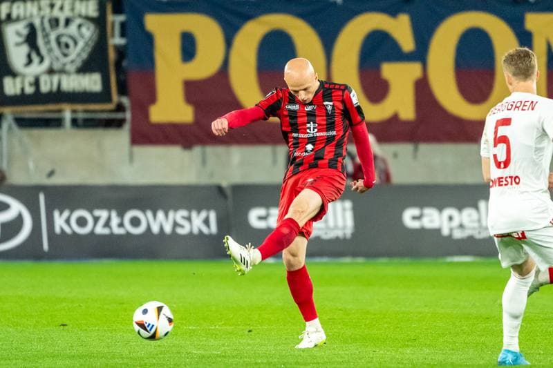 Football. PKO BP Ekstraklasa. Pogon Szczecin - Rakow Czestochowa. 19.04.2025