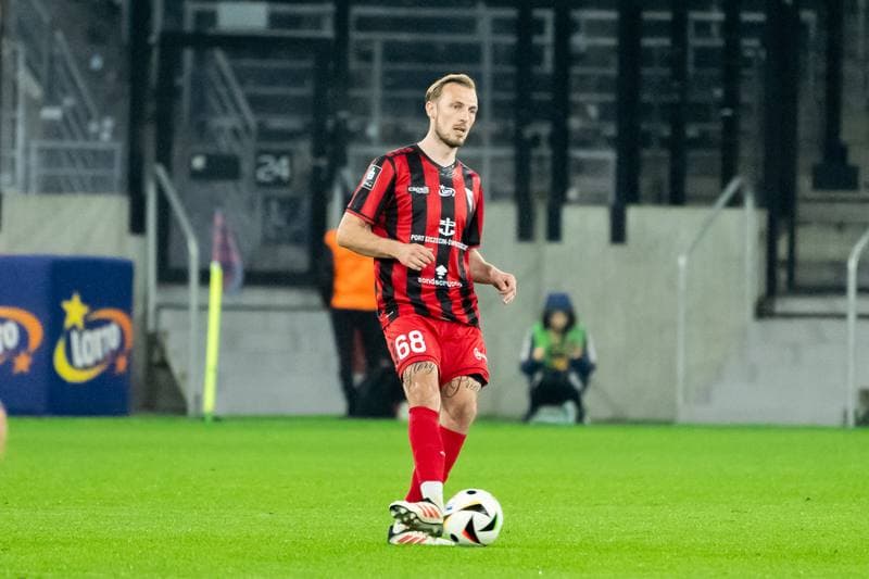 Football. PKO BP Ekstraklasa. Pogon Szczecin - Rakow Czestochowa. 19.04.2025