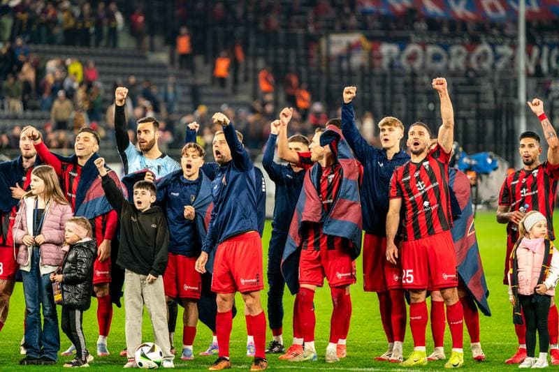 Football. PKO BP Ekstraklasa. Pogon Szczecin - Rakow Czestochowa. 19.04.2025