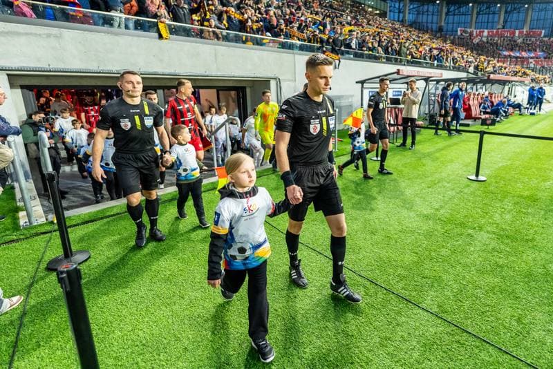 Football. PKO BP Ekstraklasa. Pogon Szczecin - Rakow Czestochowa. 19.04.2025