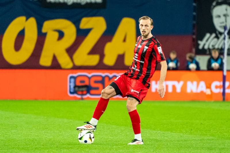 Football. PKO BP Ekstraklasa. Pogon Szczecin - Rakow Czestochowa. 19.04.2025