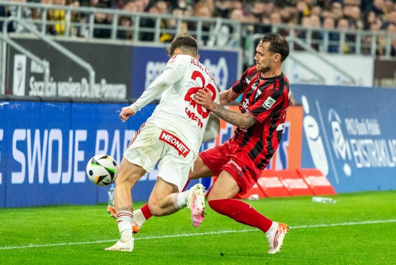 Football. PKO BP Ekstraklasa. Pogon Szczecin - Rakow Czestochowa. 19.04.2025
