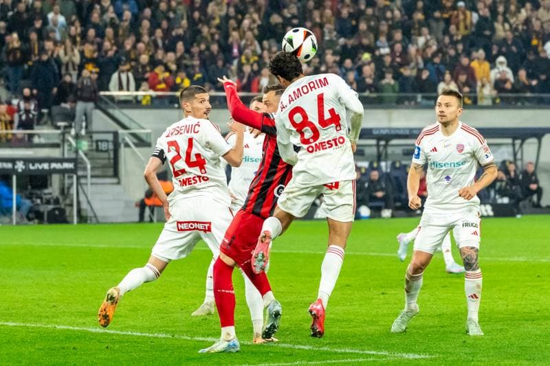 Football. PKO BP Ekstraklasa. Pogon Szczecin - Rakow Czestochowa. 19.04.2025