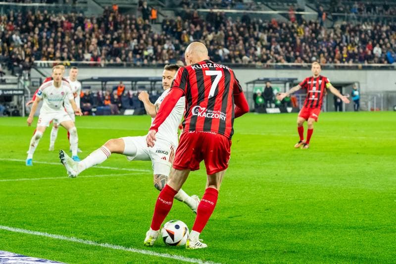 Football. PKO BP Ekstraklasa. Pogon Szczecin - Rakow Czestochowa. 19.04.2025