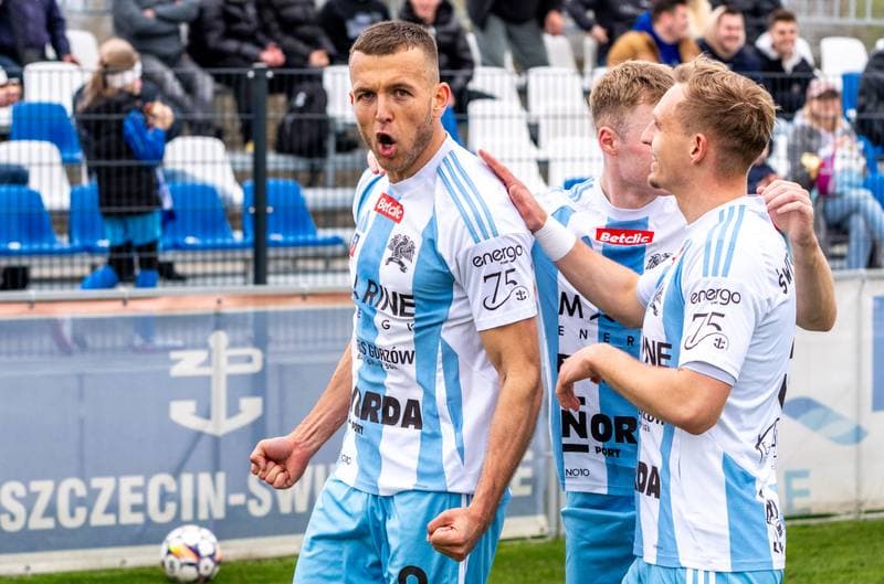 Football. Betclick 2 Liga. Swit Szczecin - Wisla Pulawy. 11.04.2025