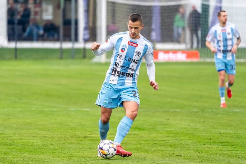 Football. Betclick 2 Liga. Swit Szczecin - Wisla Pulawy. 11.04.2025