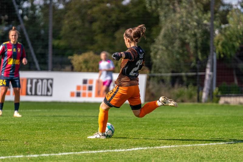 Football. Orlen Ekstraliga Kobiet. Pogon Szczecin - Skra Czestochowa. 29.09.2024