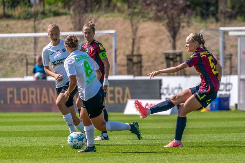 Football. Orlen Ekstraliga Kobiet. Pogon Szczecin - Rekord Bielsko-Biala. 24.08.2024
