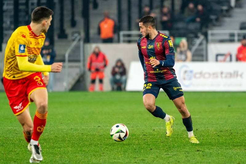 Football. PKO BP Ekstraklasa. Pogon Szczecin - Jagiellonia Bialystok. 01.12.2024