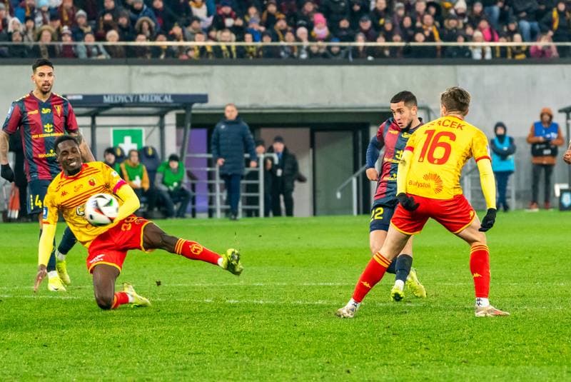 Football. PKO BP Ekstraklasa. Pogon Szczecin - Jagiellonia Bialystok. 01.12.2024