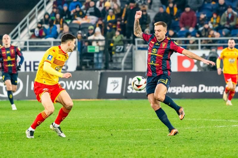Football. PKO BP Ekstraklasa. Pogon Szczecin - Jagiellonia Bialystok. 01.12.2024
