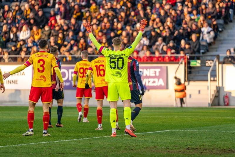 Football. PKO BP Ekstraklasa. Pogon Szczecin - Jagiellonia Bialystok. 01.12.2024