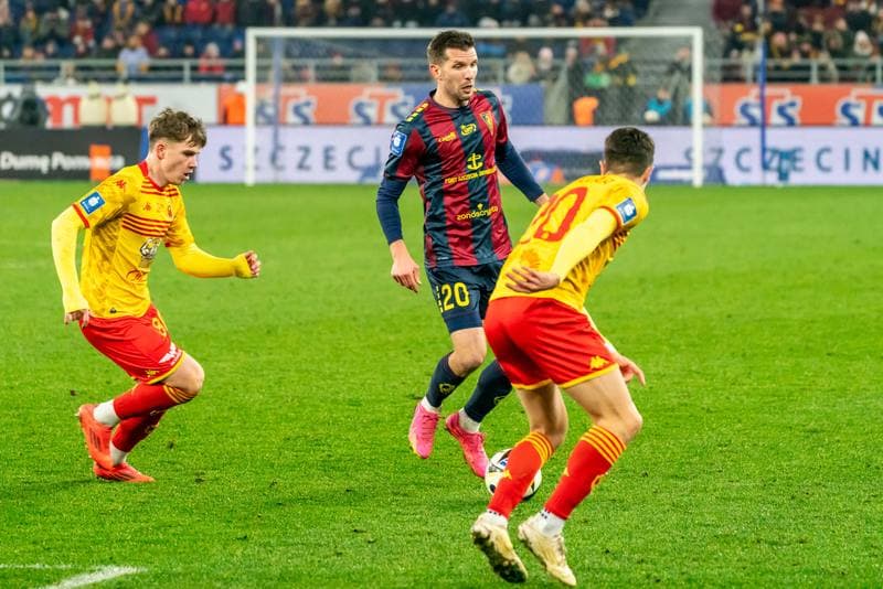 Football. PKO BP Ekstraklasa. Pogon Szczecin - Jagiellonia Bialystok. 01.12.2024