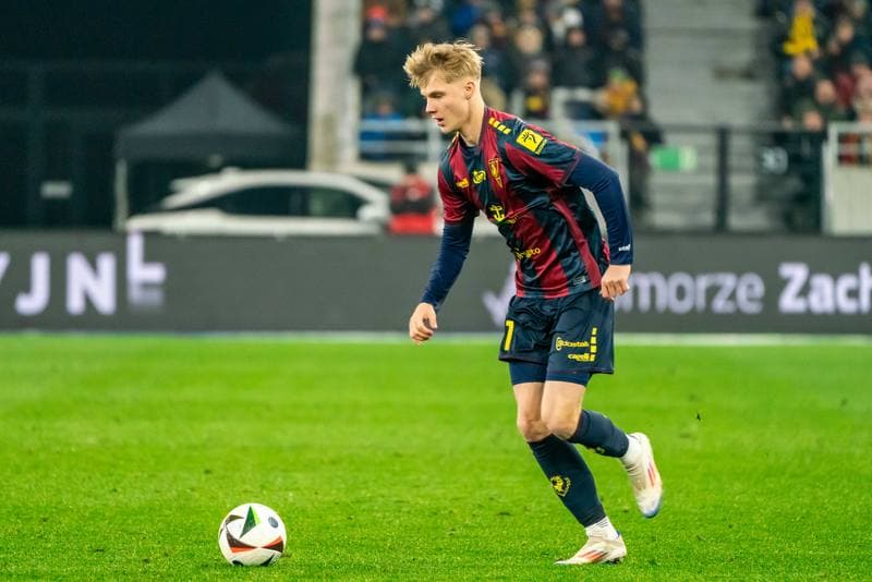 Football. PKO BP Ekstraklasa. Pogon Szczecin - Jagiellonia Bialystok. 01.12.2024
