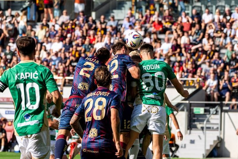 Football. PKO BP Ekstraklasa. Pogon Szczecin - Lechia Gdansk. 21.09.2025