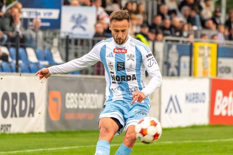 Football. Betclic 2 liga. Swit Szczecin - Resovia Rzeszow. 14.09.2025