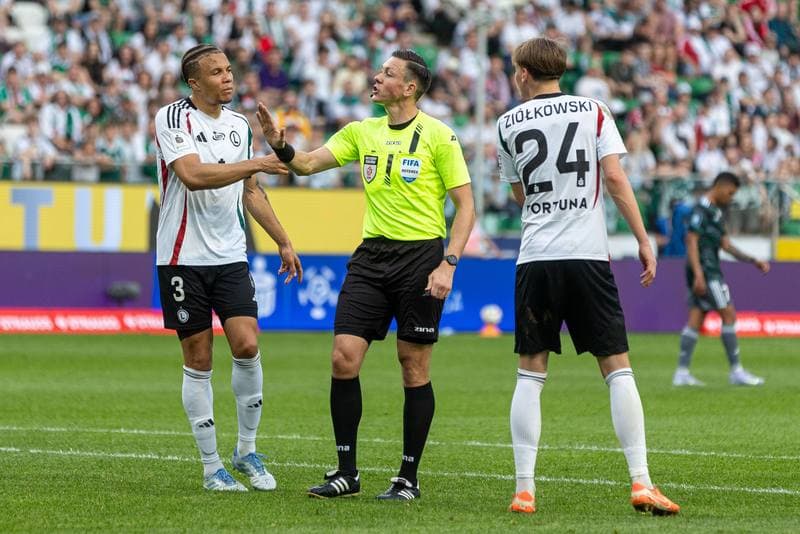 Football. PKO BP Ekstraklasa. Legia Warsaw - Lechia Gdansk. 21.04.2025