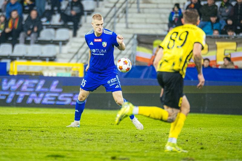 Football. Betclic 1 Liga. Miedz Legnica - Wieczysta Krakow. 02.11.2025