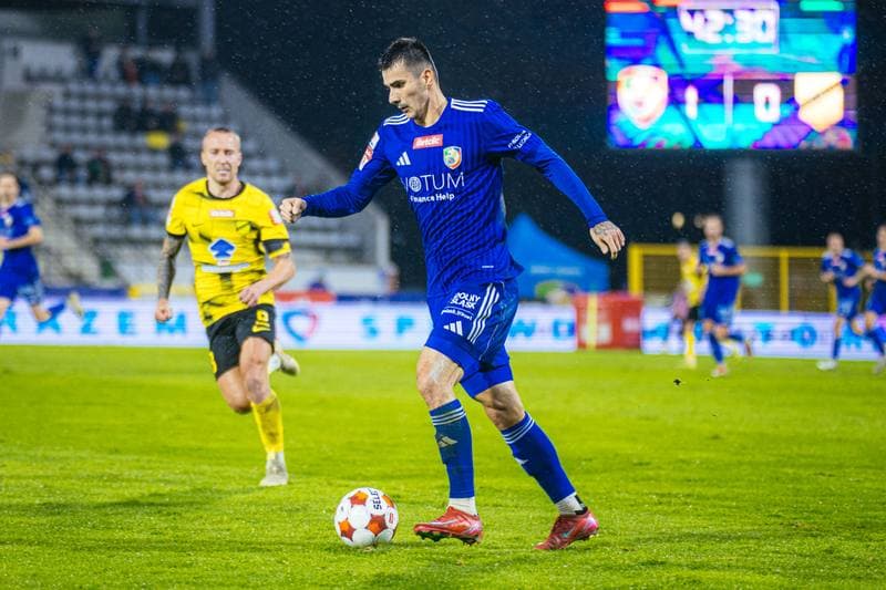 Football. Betclic 1 Liga. Miedz Legnica - Wieczysta Krakow. 02.11.2025