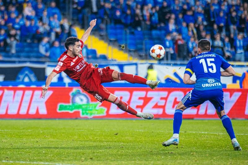 Football. Betclic 1 Liga. Ruch Chorzow - Miedz Legnica. 07.11.2025