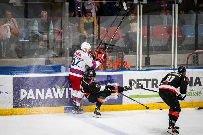 Ice Hockey. Polish Hockey League. Polonia Bytom - GKS Tychy. 05.10.2025