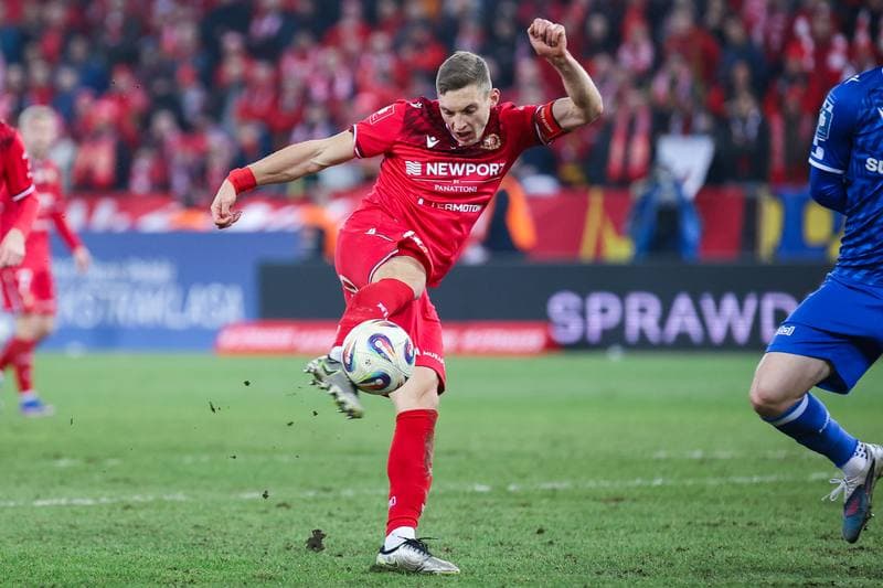 Football. PKO BP Ekstraklasa. Widzew Lodz - Lech Poznan. 07.03.2026