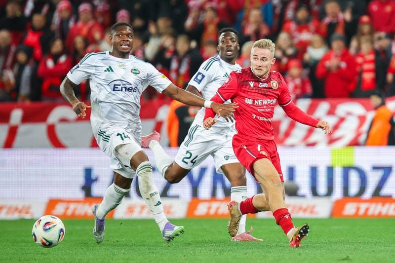 Football. PKO BP Ekstraklasa. Widzew Lodz - Radomiak Radom. 17.10.2025
