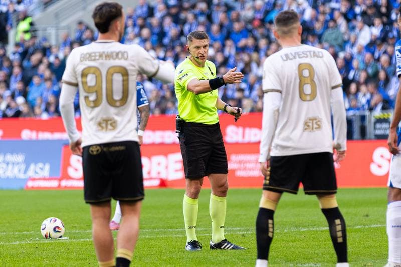 Football. PKO BP Ekstraklasa. Lech Poznan - Pogon Szczecin. 19.10.2025