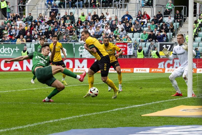 Football. PKO BP Ekstraklasa. Slask Wroclaw - GKS Katowice. 19.04.2025
