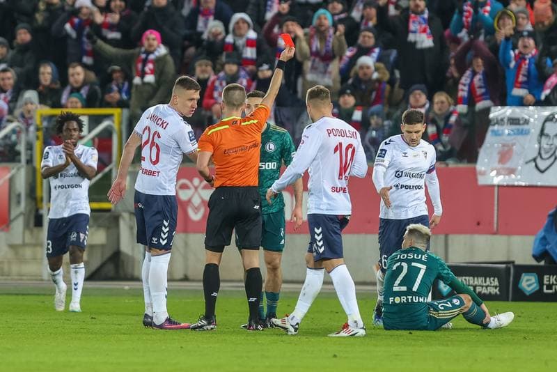 Football. PKO BP Ekstraklasa. Gornik Zabrze - Legia Warsaw. 04.03.2023
